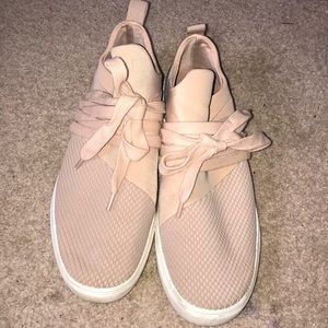 SIZE 10 BLUSH PINK SHOES
